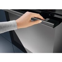 Electrolux SteamBoost 800 EOB8S39WZ Image #5